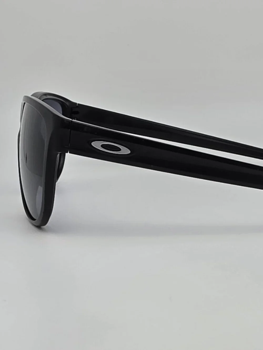 Oakley OO9342-01 Sliver R Matte Black Frame Grey Lens Sunglasses 57-17-140